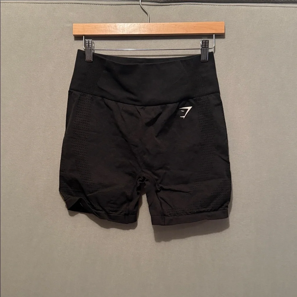 Gymshark black vital seamless compression shorts size Medium - Picture 3 of 4